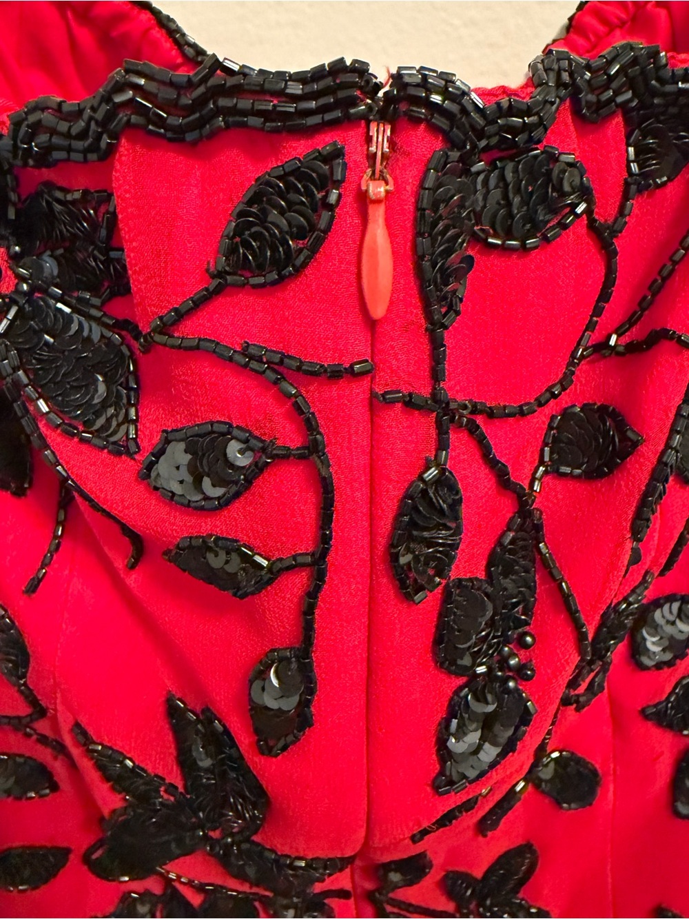 Vintage Cache Size 2 Red Black Beaded Sequin Silk Strapless Gown Maxi Dress Y2K - Picture 13 of 16